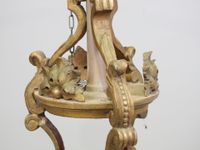 Lanterne en bois sculpté, doré et peint, à décor de feuilles… (photo 3)