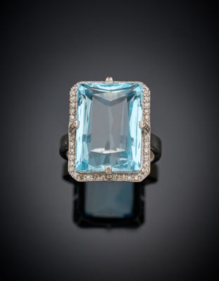 une bague aigue-marine et diamant