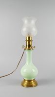Deux lampes à pétrole en céramique émaillée couleur vert cél… (photo 4)