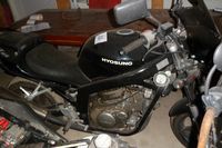 (A vendre pour pièces) 1 MOTO HYOSUNG
