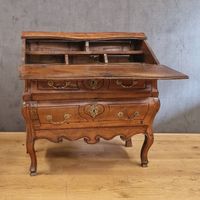 BUREAU DE PENTE à façade et côtés galbés - Provence, Epoque … (photo 2)