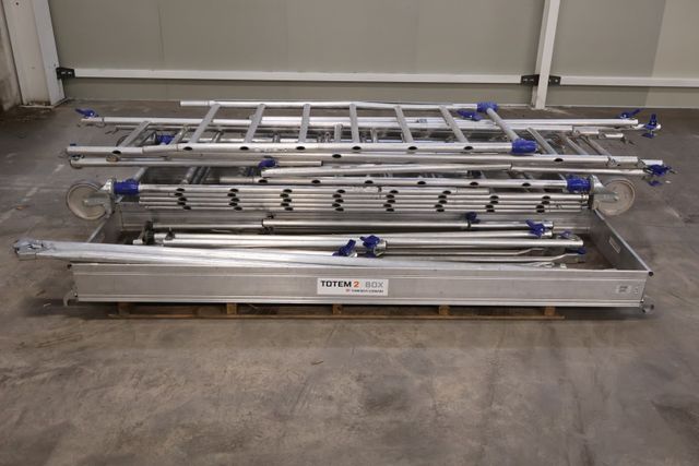Echafaudage mobile aluminium TUBESCA COMABI 