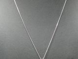 gros plan d'un collier sur un mannequin mannequin mannequin mannequin mannequin mannequin mannequin mannequin mannequin