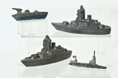 Ensemble de 4 Navires de Guerre en Plomb — Début XXème - Photo 1