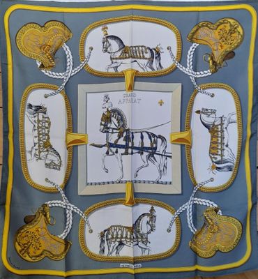 a picture of a square scarf with a horse and carriage design