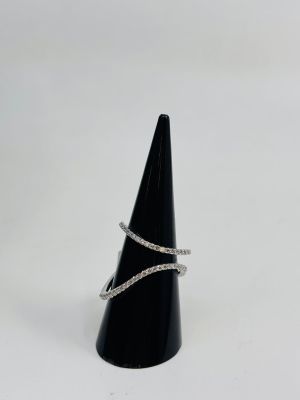 Bague EN OR Blanc Sertie DE Diamants D'Une Valeur Totale DE …