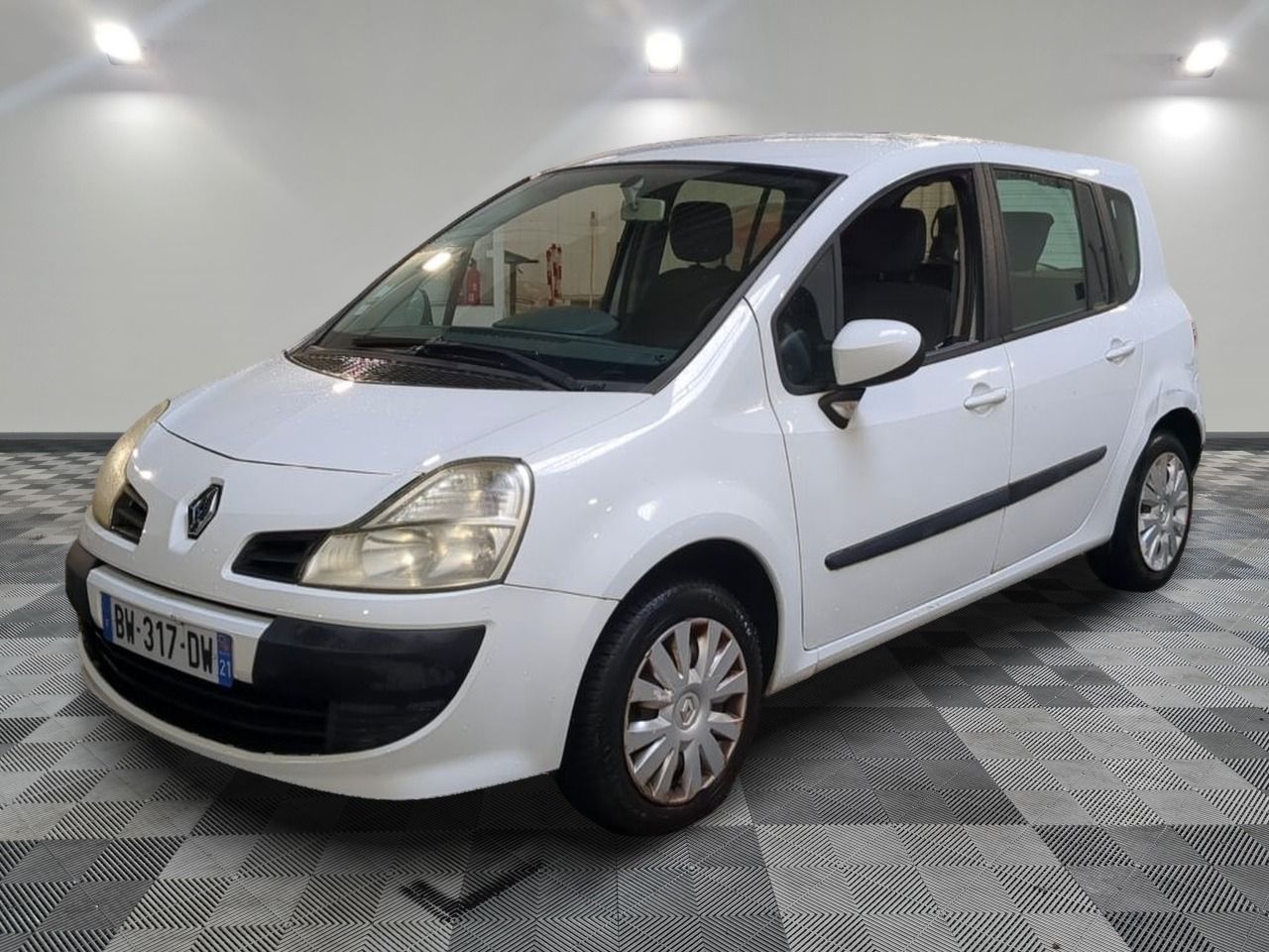 RENAULT - GRAND MODUS 1.2 16V 75 ECO2 GRAND MODUS.COM EURO 5 - ES - Mise en service: 10/10/2011 - Distribution à prév...