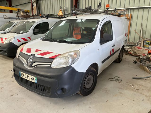Véhicule utilitaire RENAULT Kangoo immatriculé EH-041-BK, 28/11/2