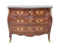 Commode galbée en bois de placage à décor marqueté de motifs… (photo 2)