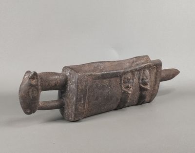 a small metal object that is sitting on a table