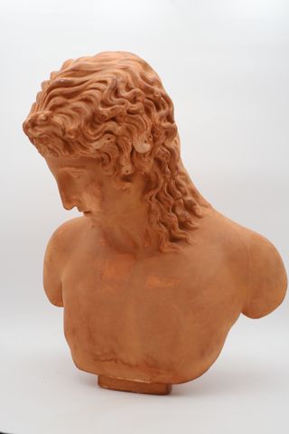 Buste en terre cuire d’après un marbre grec l’Eros de Centocelle ...