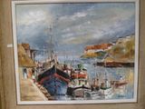 une peinture représentant une scène portuaire avec des bateaux dans l'eau