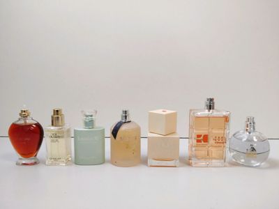 Lot de 7 produits relatifs à la parfumerie de marques dont LANVIN, BOS - Photo 1