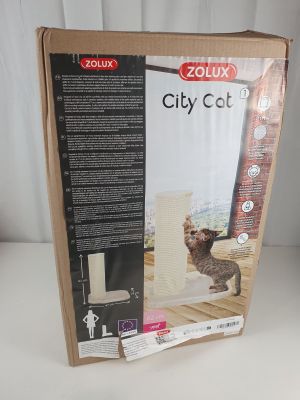 la boîte est ouverte pour montrer ce que contient le City Cat