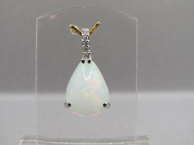 Pendentif en or gris 18K 750/100 poinçon tête d'aigle, orné …