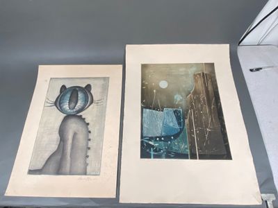 deux photos d'un chat et d'un chat assis sur une table