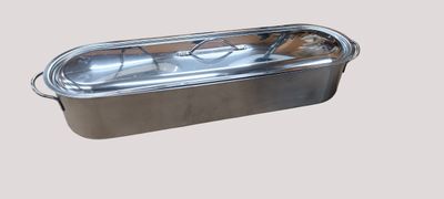 Poissonnière en aluminium L . 60 cm.