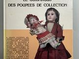 un livre sur lequel figure l'image d'une petite fille tenant une poupée