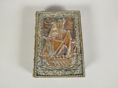 MAX LE VERRIER (1891-1973) : boîte en forme de livre en bron…