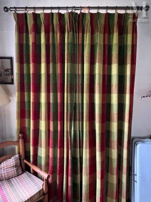 Sept paires de rideaux H.: 255 cm