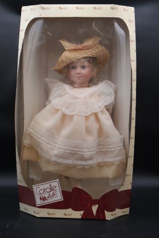 COROLLE, Constance, poupée en plastique souple, corps en tissu, y...