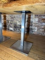 Lot de trois tables de salle à manger à épais plateaux en ch… (photo 3)
