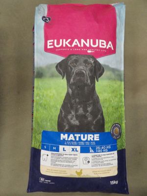 Alimentation Eukanuba pour chiens âgés