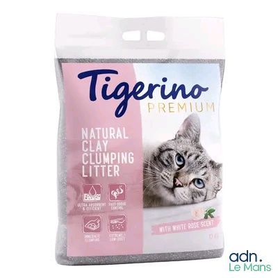 un sac de litière pour chat « Tigerino » posé sur une surface blanche