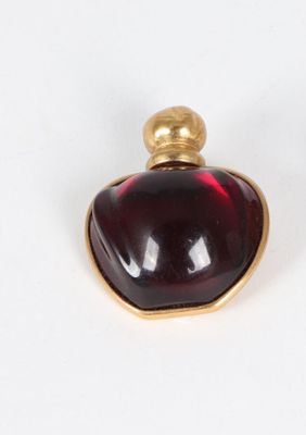 an image of a close up of a bottle of wine