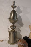 Lot avec une lampe métal 1970 Haut : 53cm, un buste d'enfant… (photo 2)