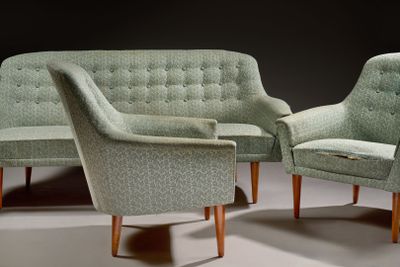 Travail des années 50 Paire de fauteuils gondole et un canap…