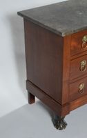 Commode rectangulaire en placage d'acajou ouvrant par trois … (photo 4)