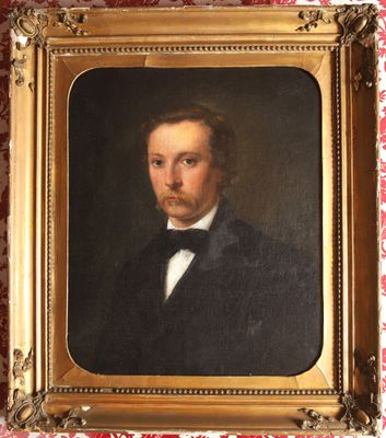 un tableau représentant un homme en smoking portant un nœud papillon