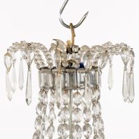 Lustre ancien décoratif, « Sac-à-Perles », en métal et verre… (photo 5)