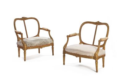 paire de fauteuils à gilet de style Louis XVI