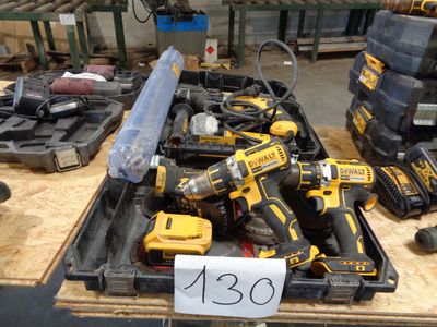 a lot of tools that are sitting on a table