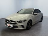Mercedes CLA Shooting Star dans un showroom