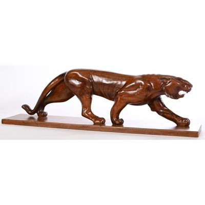GRANDE SCULPTURE en noyer représentant un tigre marchant sur… - Photo 1