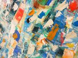 une image d'un gros plan d'une peinture sur un mur