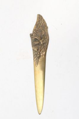 GARDILLE D'APRES RUDE Coupe papier en bronze à motif sculpté…