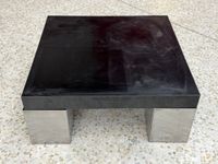Table basse ( H 33 x 80 x 80 cm ) et buffet moderne ( L 220 … (photo 4)