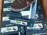 une boîte de chaussures empilées les unes sur les autres