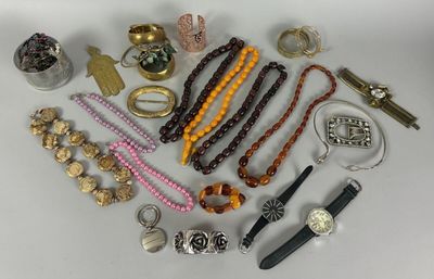 many different types of jewelry on the table
