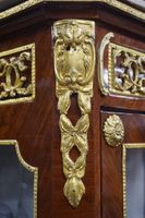 belle vitrine de style Louis XVI - à 1 porte - ornée de mont… (photo 3)