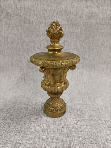 Boule d’escalier Médicis en bronze XIXe. Haut : 23