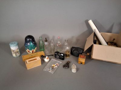 a lot of items that are sitting on a table