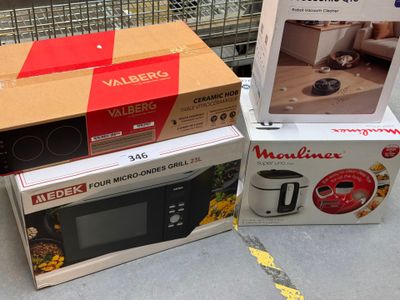 LOT DE 4 PETITS ELECTROMENAGERS : ASPIRATEUR ROBOT PROSCENIC Q10 / FRI - Photo 1