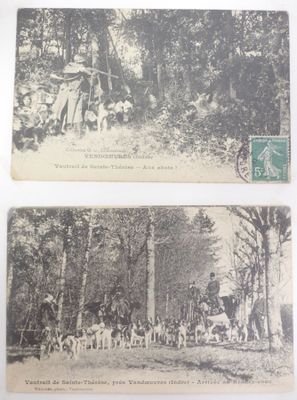 deux vieilles cartes postales représentant des personnes et des animaux dans un environnement boisé