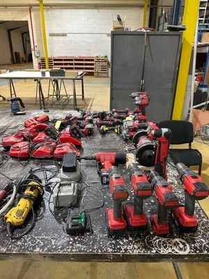 a lot of tools that are sitting on a table