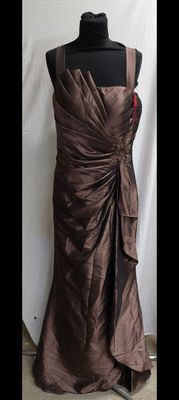 robe cocktail taille 40 marque creatif paris neuve